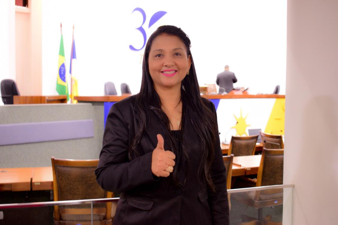 Vanda Monteiro (PSL) destacou que o projeto de lei é uma demanda das categorias profissionais.