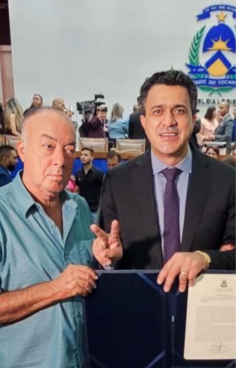 Olímpio Pereira da Silva com o deputado Luciano Oliveira Olímpio Pereira da Silva com o deputado Luciano Oliveira