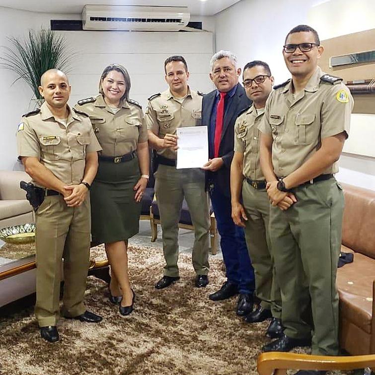 Cleiton Cardosa defende intercâmbio entre a PM do Tocantins e a polícia da Espanha Cleiton Cardosa defende intercâmbio entre a PM do Tocantins e a polícia da Espanha