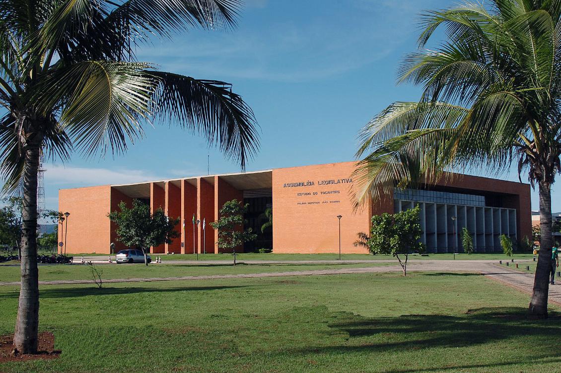 A reunião será na quinta-feira, 16, às 14h A reunião será na quinta-feira, 16, às 14h