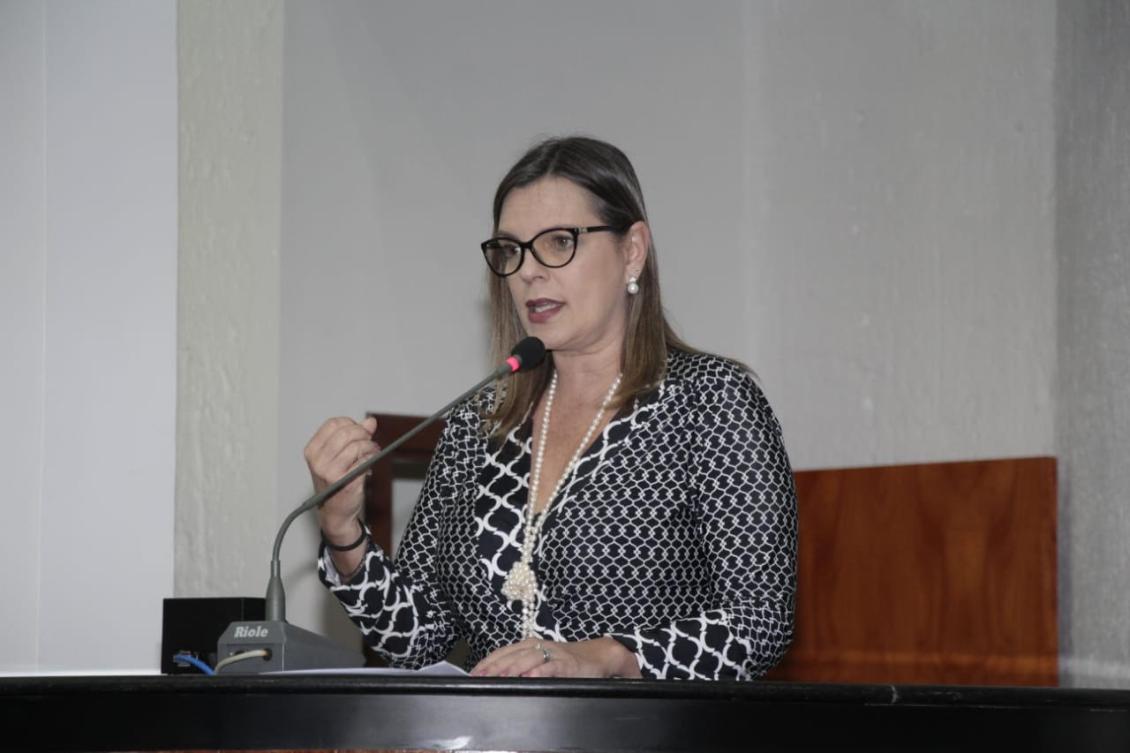 LDO 2022 recene emendas de Claudia Lelis 